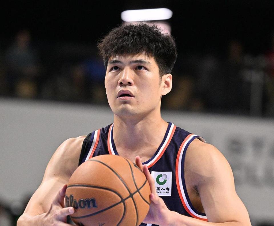 现在是否会, 上赛季陈国, UleMW